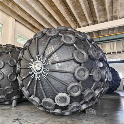 Kokie yra pneumatinių sparnų pranašumai, palyginti su tradiciniais sparnais?