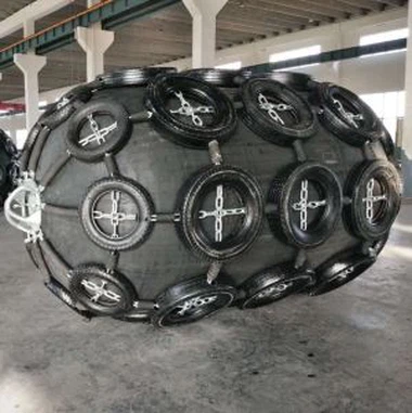 "Yokohama" tipo pneumatinis doko bamperis