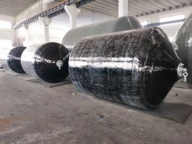 Plūduriuojantis putų dokas Fender